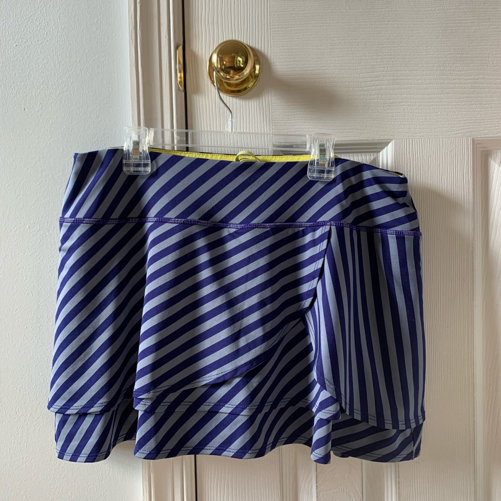 Athleta Large Striped Workout Skort